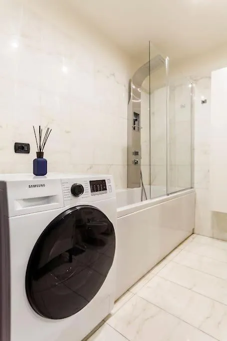 The Boutique Houses - Downtown - Close To Bocconi University Milan Apartment
