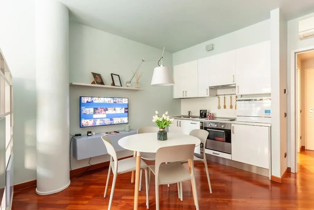Apartment The Boutique Houses - Downtown - Close To Bocconi University Milan