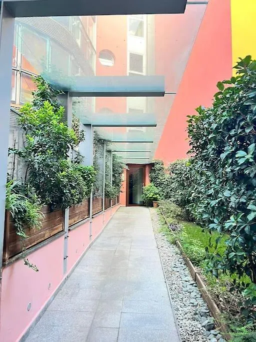 Apartment The Boutique Houses - Downtown - Close To Bocconi University Milan