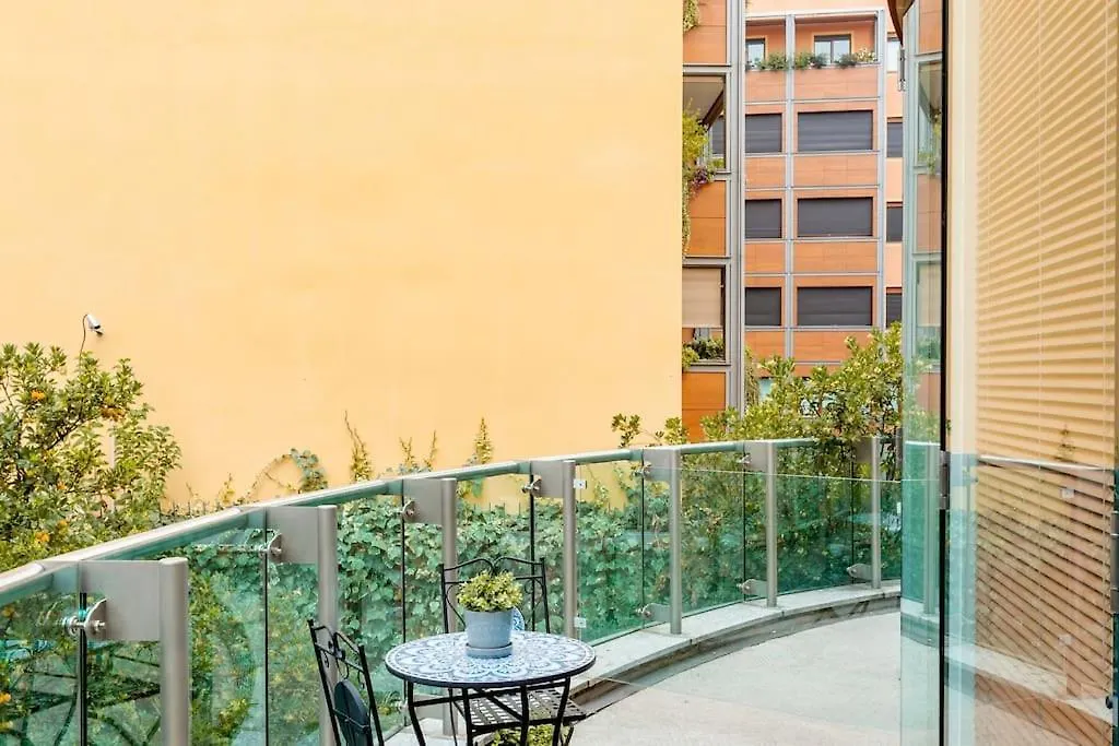 The Boutique Houses - Downtown - Close To Bocconi University Milan Apartment