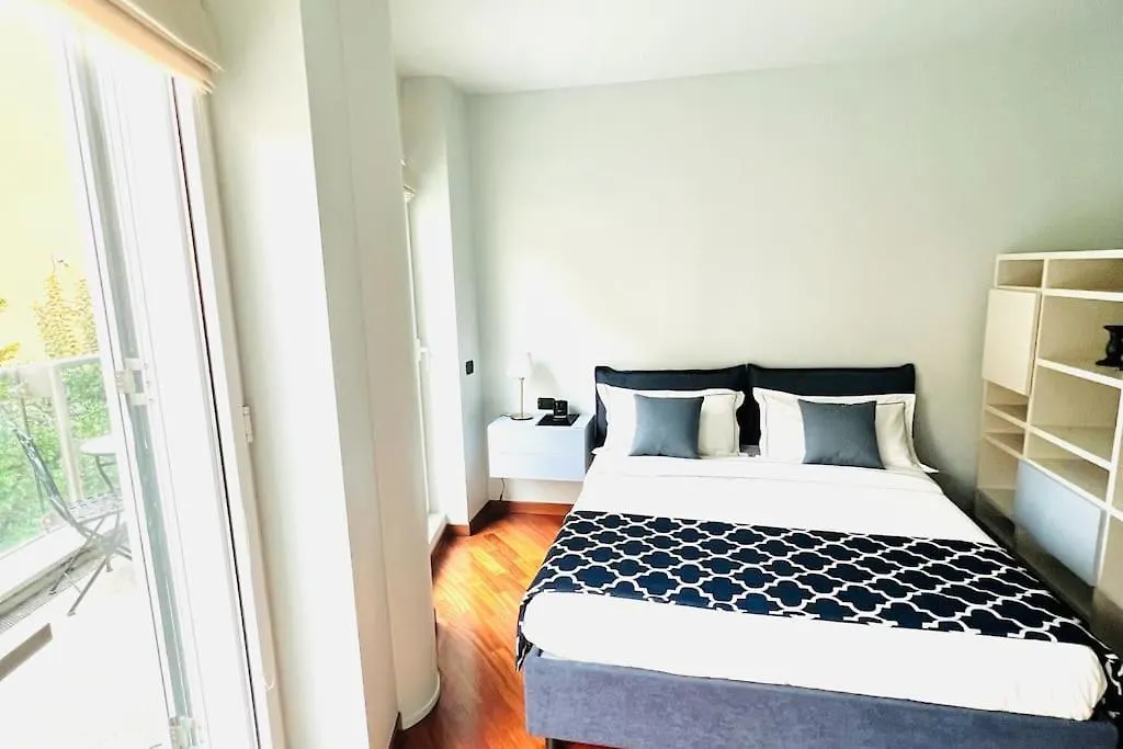 Apartment The Boutique Houses - Downtown - Close To Bocconi University Milan Italy