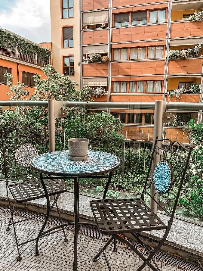 The Boutique Houses - Downtown - Close To Bocconi University Milan Apartment